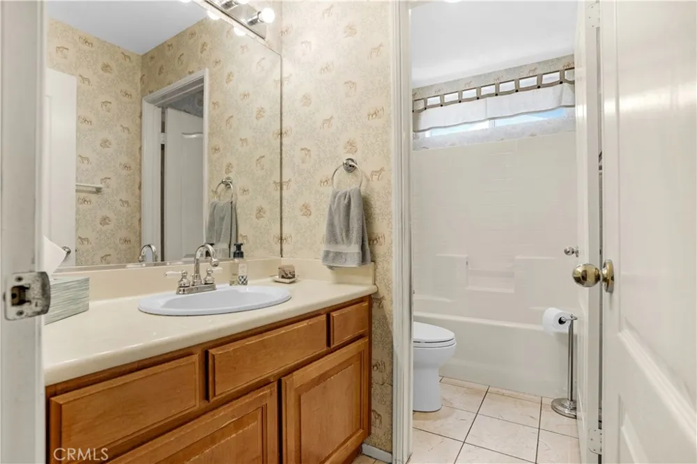 39963 Via Espana Murrieta, CA 92562