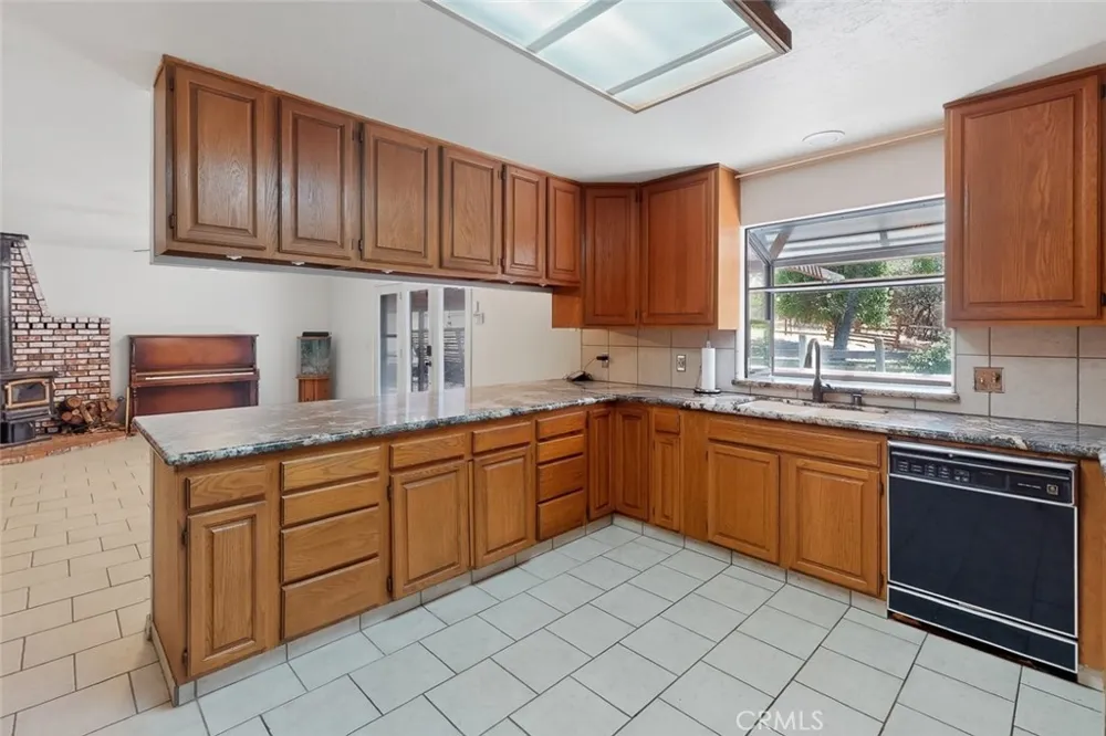 391 Mt Ida Oroville, CA 95966