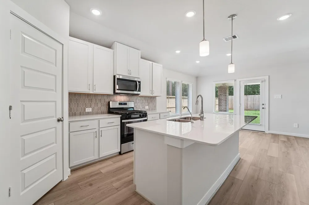 1115 Velas View Drive Huffman, TX 77336