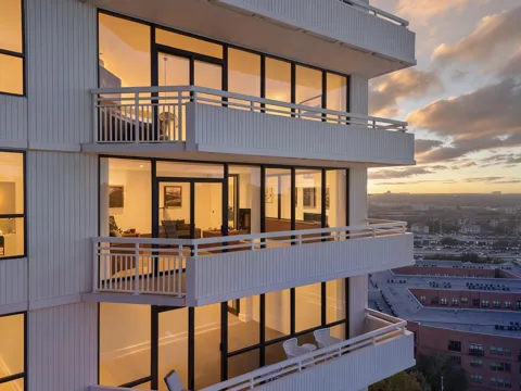 14 Greenway Plaza #17Q