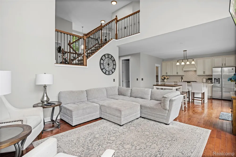 730 Leon Road Walled Lake City, MI 48390