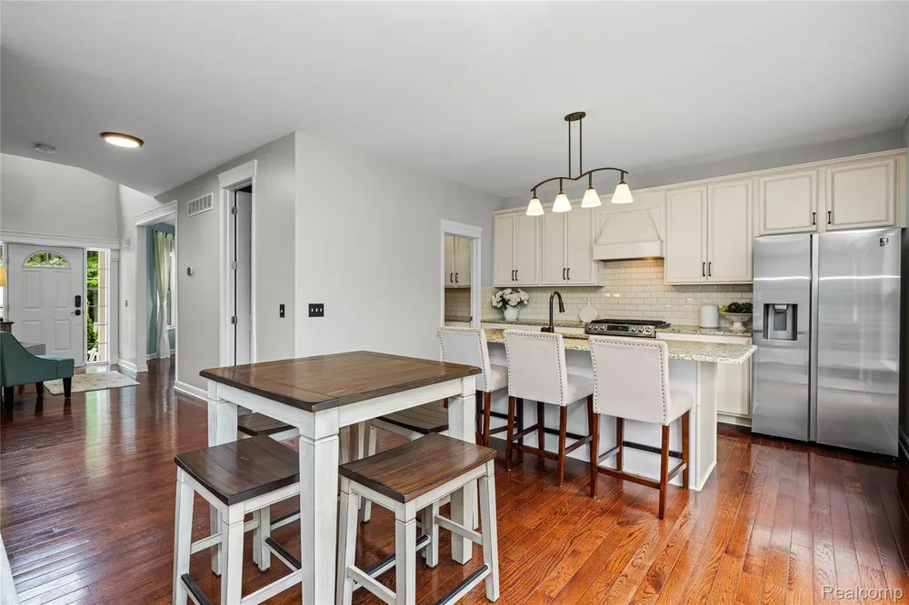 730 Leon Road Walled Lake City, MI 48390