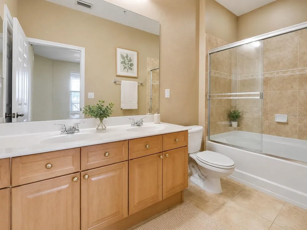 8168 BOAT HOOK LOOP #724 Windermere, FL 34786