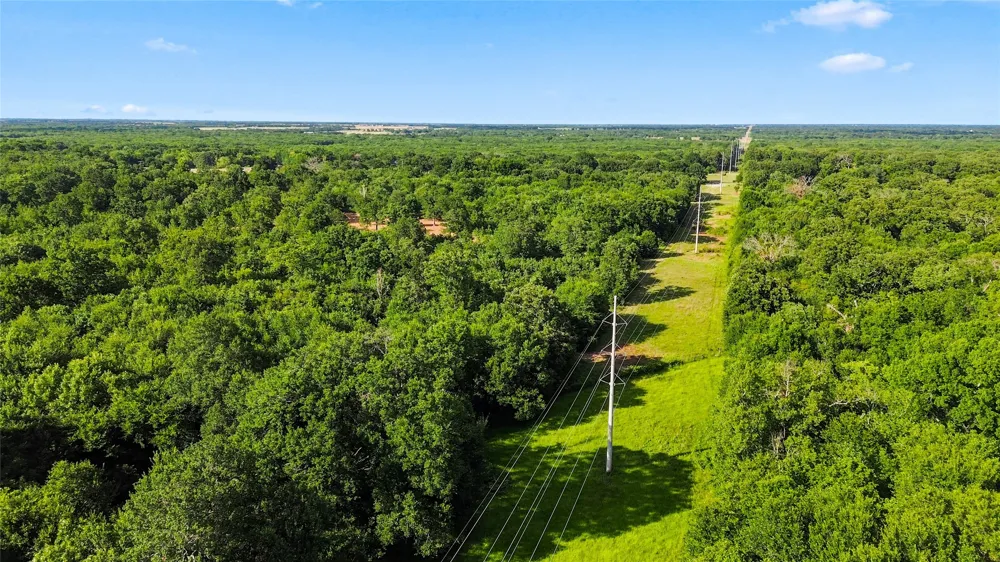 610 County Road 2040 Klondike, TX 75448