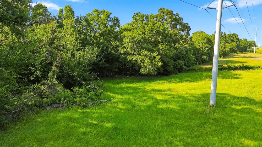 610 County Road 2040 Klondike, TX 75448