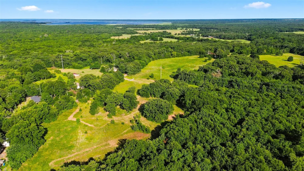 610 County Road 2040 Klondike, TX 75448
