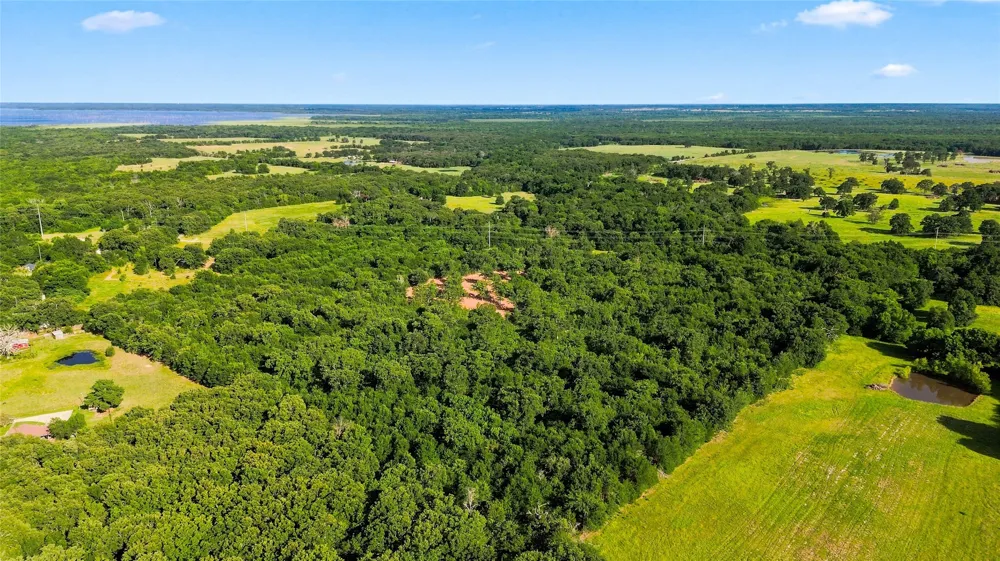 610 County Road 2040 Klondike, TX 75448