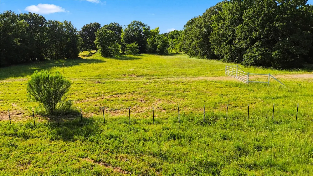 610 County Road 2040 Klondike, TX 75448