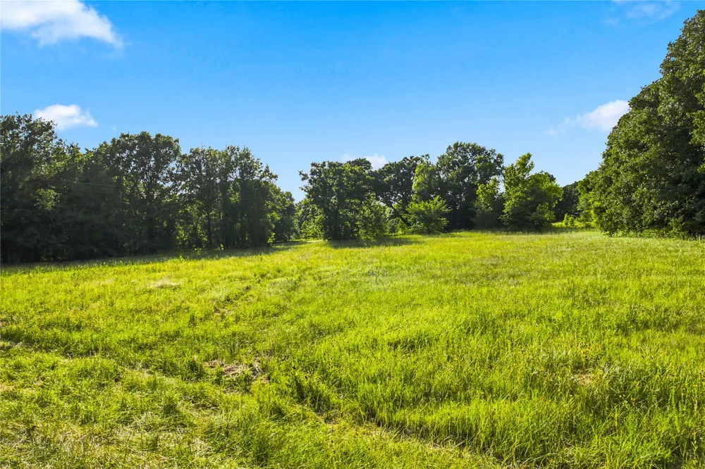 610 County Road 2040 Klondike, TX 75448