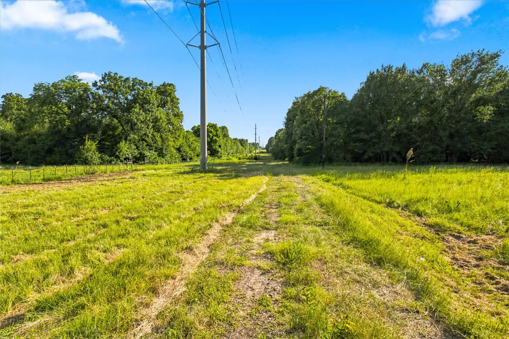 610 County Road 2040 Klondike, TX 75448