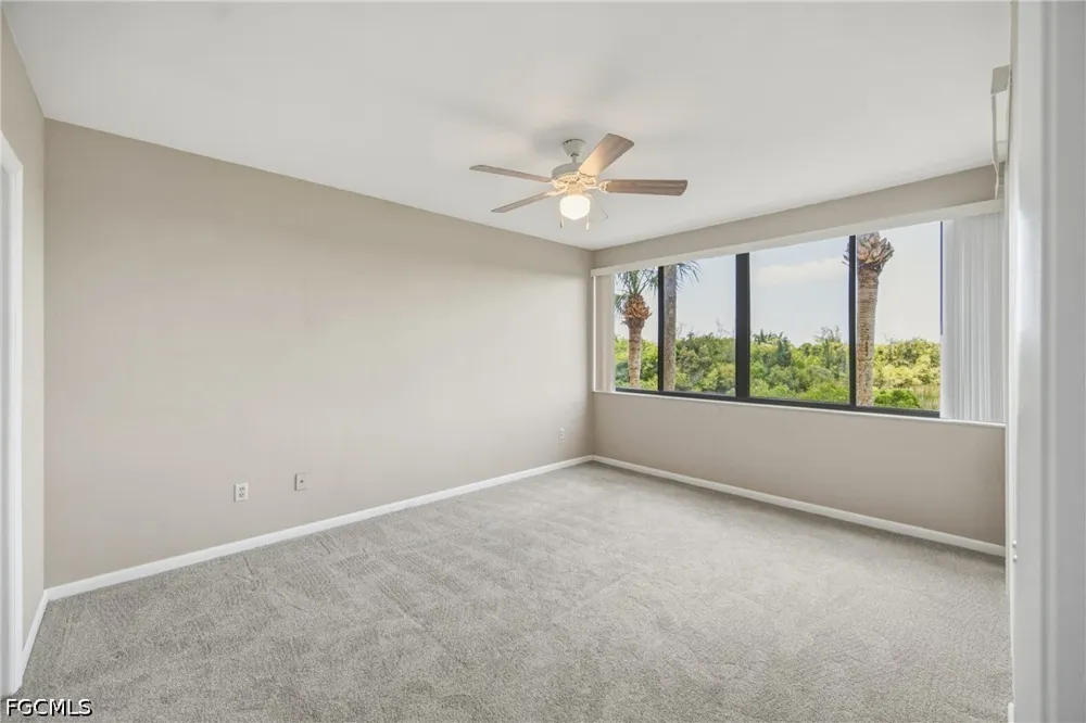 Lakeridge View Court #203 Fort Myers, FL 33907