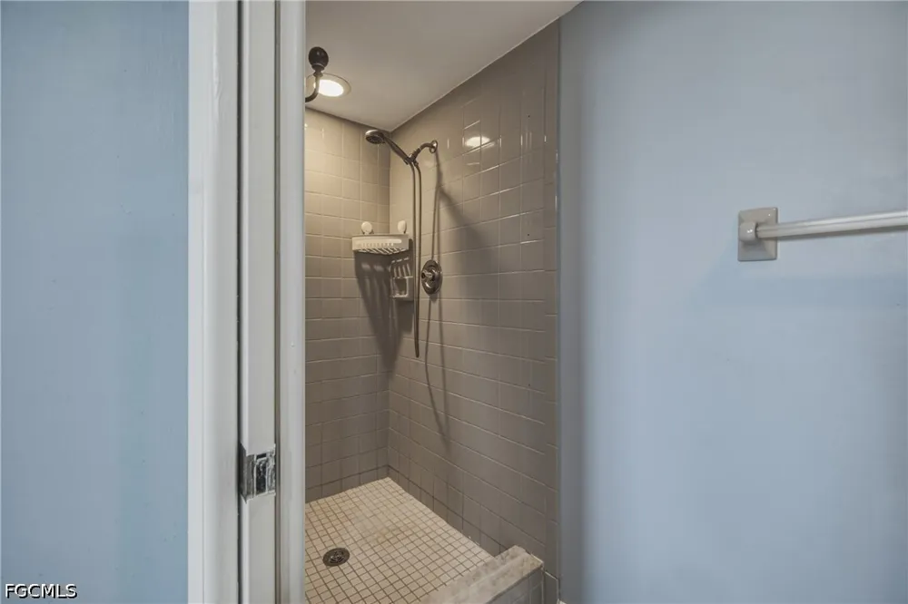 Lakeridge View Court #203 Fort Myers, FL 33907
