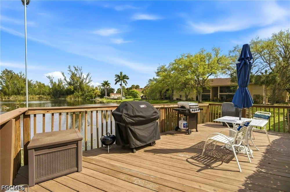 Lakeridge View Court #203 Fort Myers, FL 33907