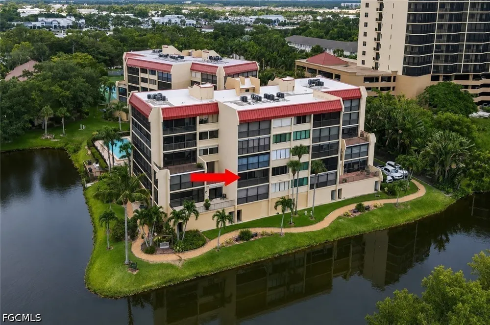 Lakeridge View Court #203 Fort Myers, FL 33907