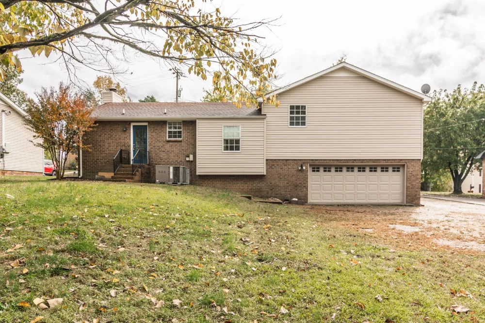 5216 Roxborough Dr Hermitage, TN 37076
