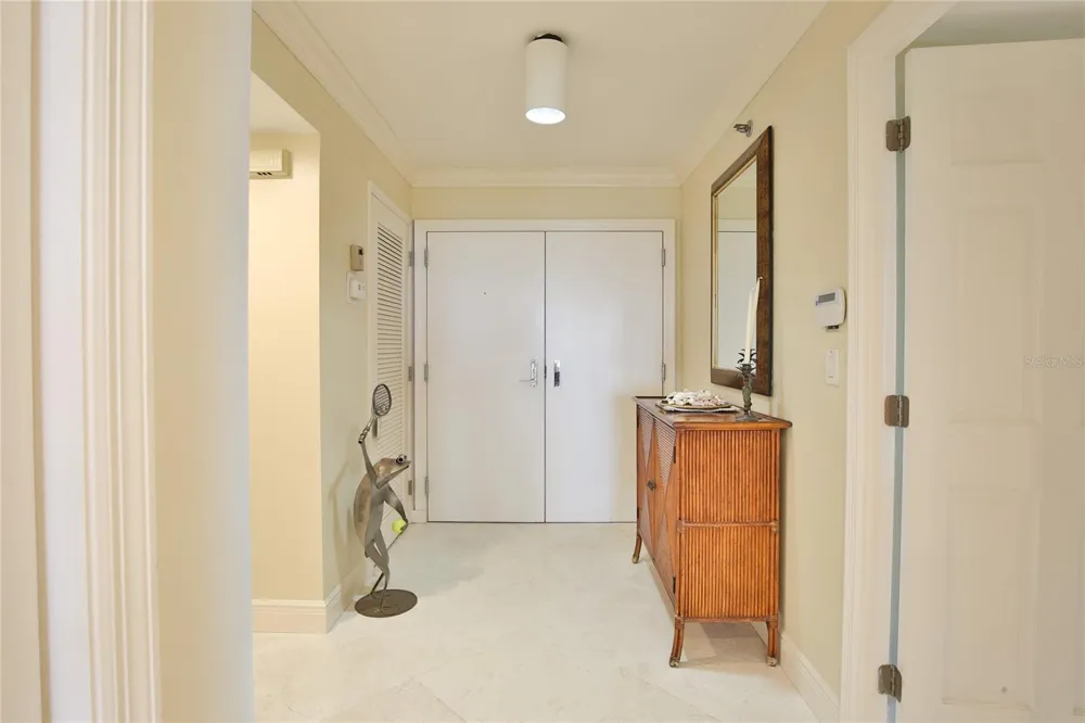 775 LONGBOAT CLUB ROAD #904 Longboat Key, FL 34228