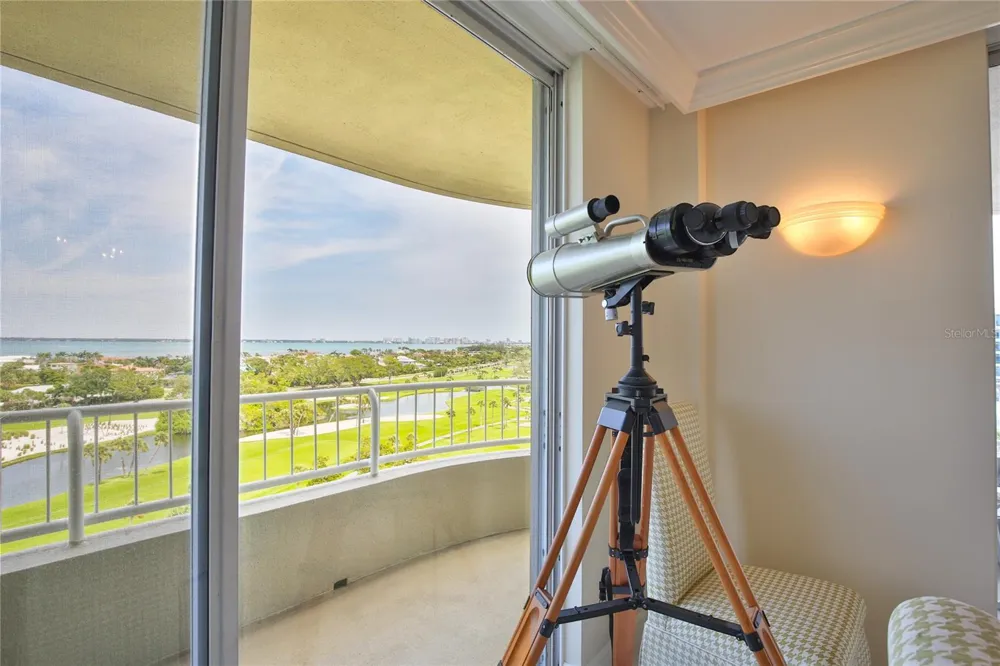 775 LONGBOAT CLUB ROAD #904 Longboat Key, FL 34228