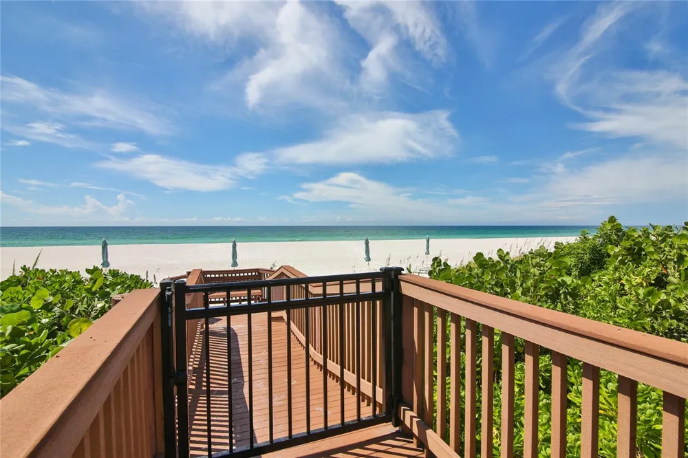 775 LONGBOAT CLUB ROAD #904 Longboat Key, FL 34228