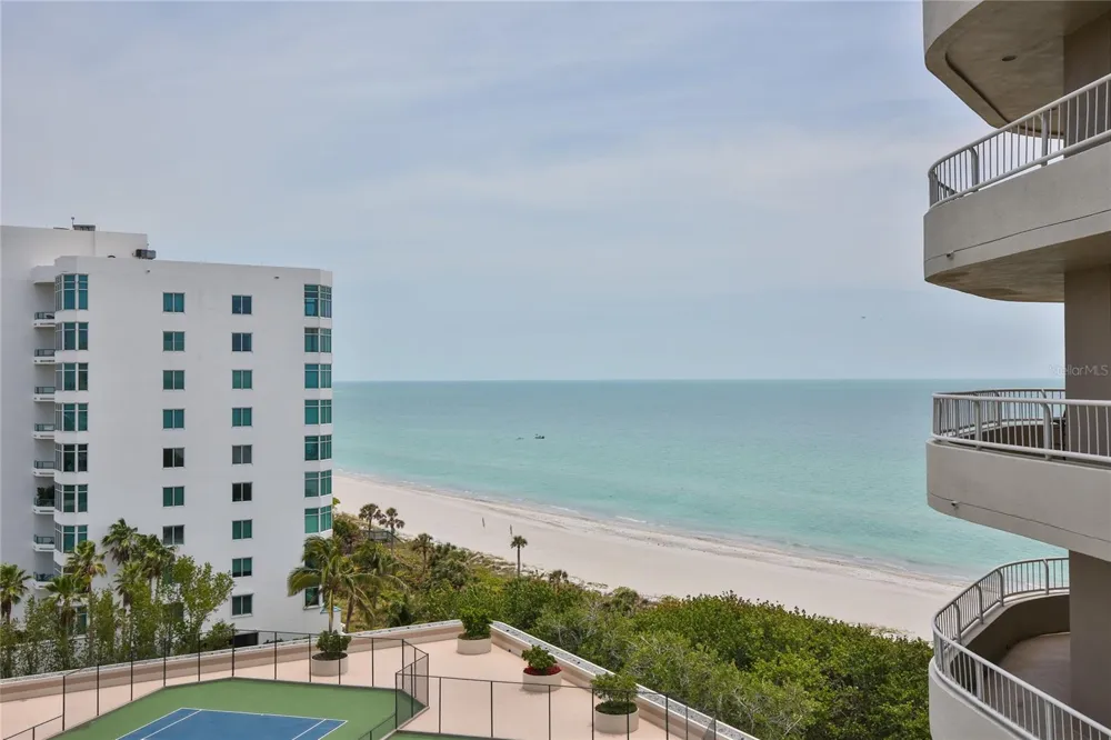 775 LONGBOAT CLUB ROAD #904 Longboat Key, FL 34228