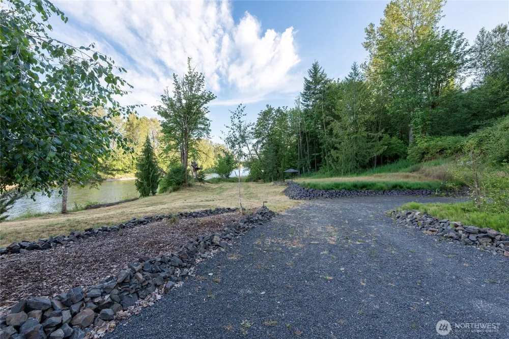243 Middlecrest Drive Toledo, WA 98591