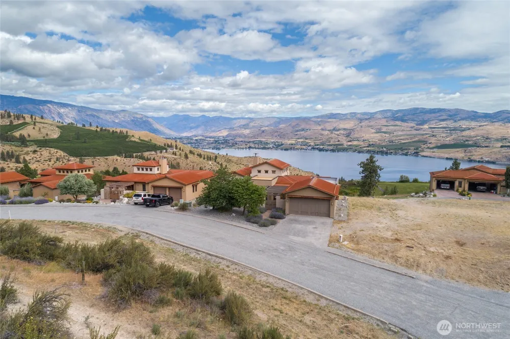 227 Bandera Way Chelan, WA 98816
