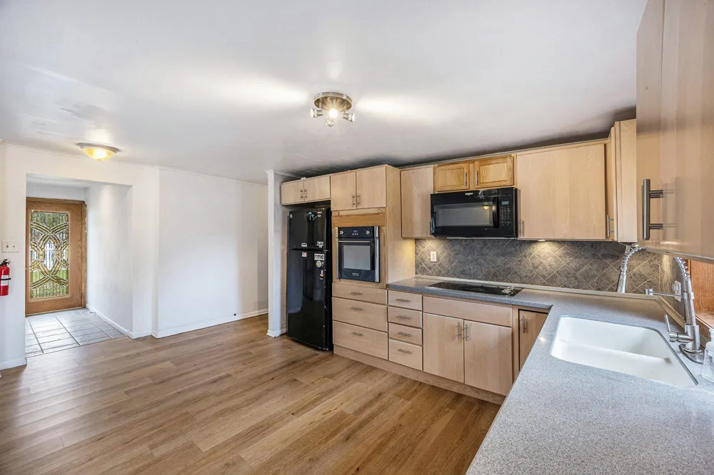 10401 Degrand Street White Lake, MI 48386