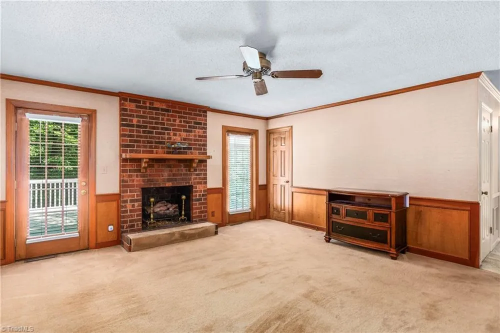 1837 Turfwood Drive Pfafftown, NC 27040