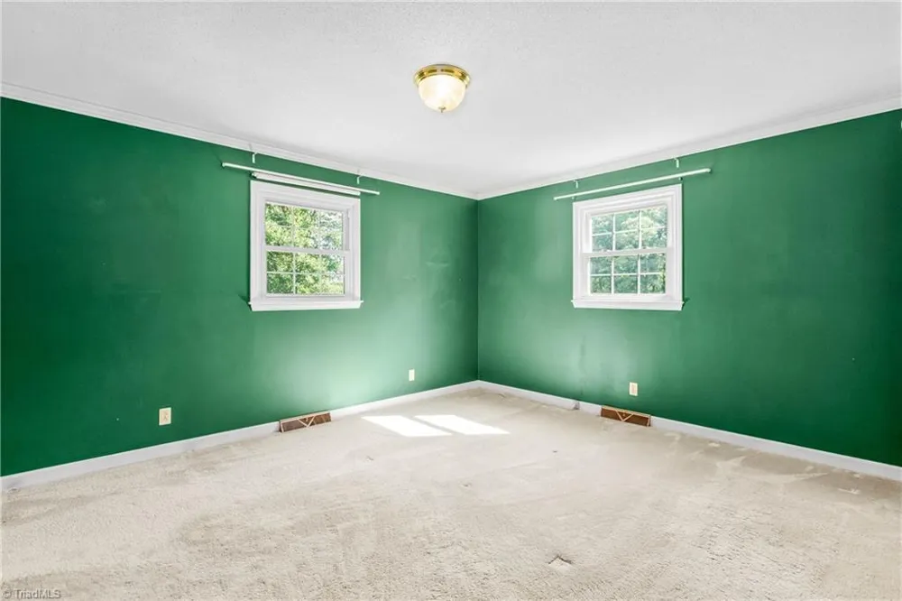 1837 Turfwood Drive Pfafftown, NC 27040