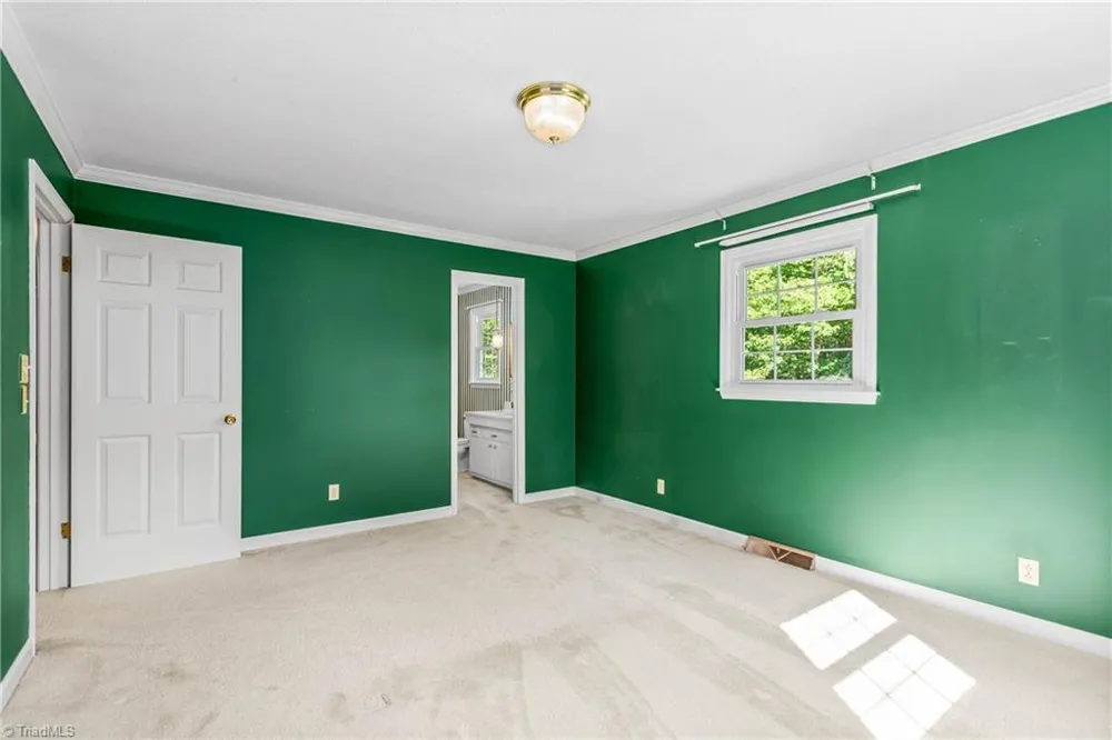 1837 Turfwood Drive Pfafftown, NC 27040
