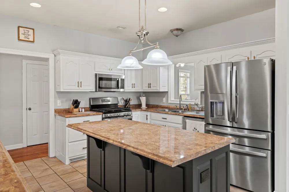 41 Harding Rd Leoma, TN 38468