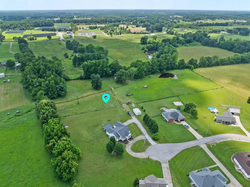 41 Harding Rd Leoma, TN 38468
