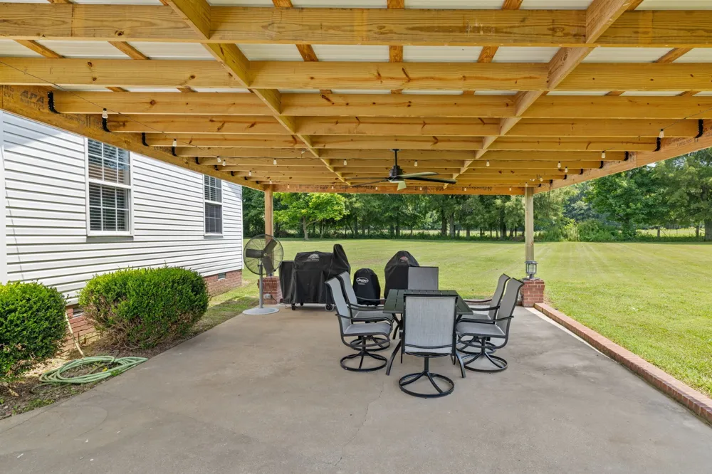 41 Harding Rd Leoma, TN 38468