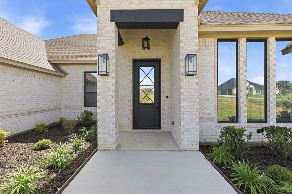 2004 Forest Bridge Drive Azle, TX 76020