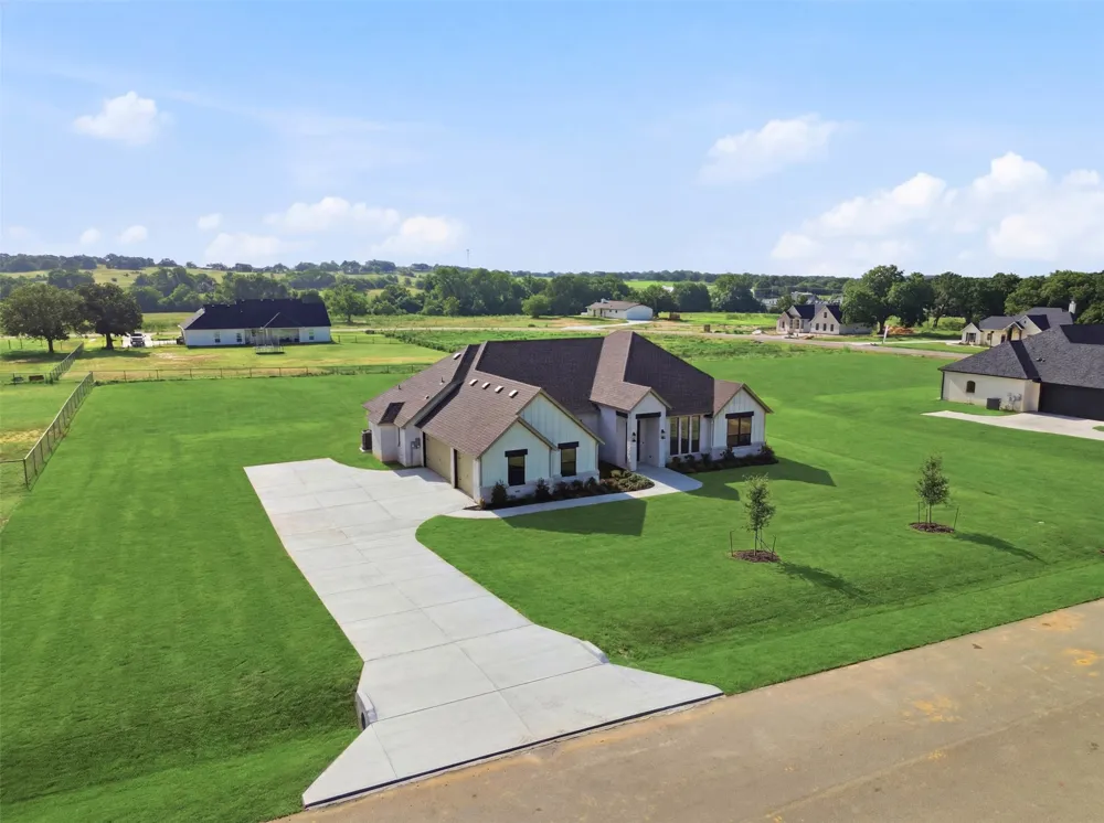 2004 Forest Bridge Drive Azle, TX 76020