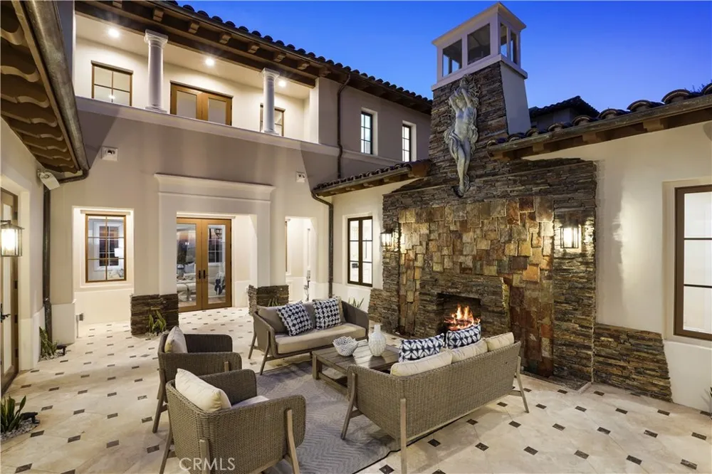 28 Via Coralle Newport Coast, CA 92657