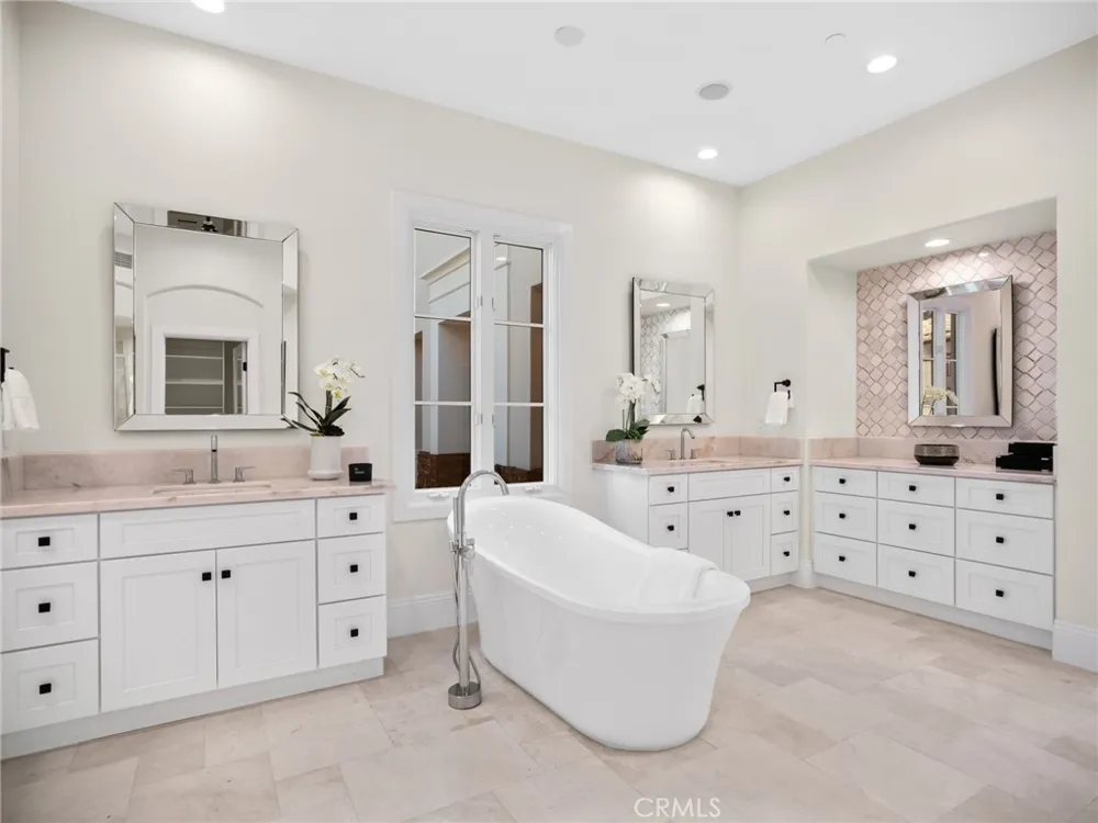 28 Via Coralle Newport Coast, CA 92657