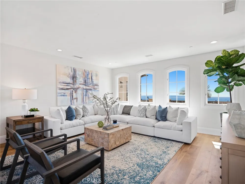 28 Via Coralle Newport Coast, CA 92657