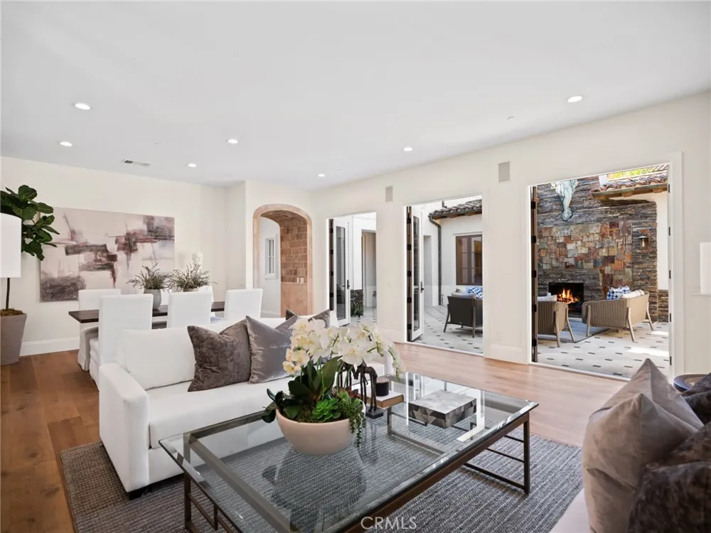 28 Via Coralle Newport Coast, CA 92657