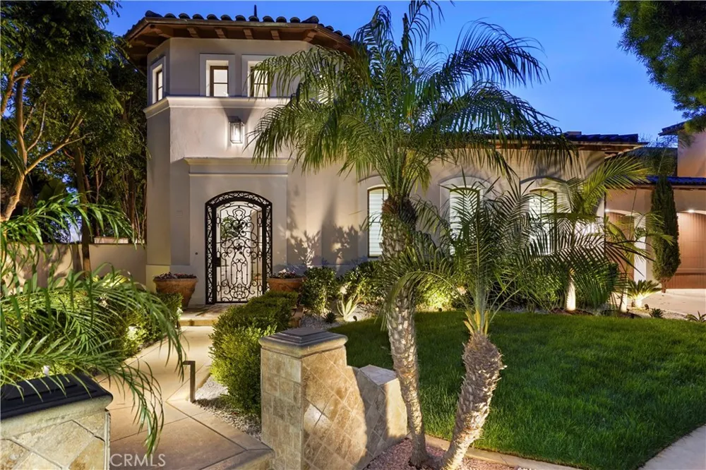28 Via Coralle Newport Coast, CA 92657