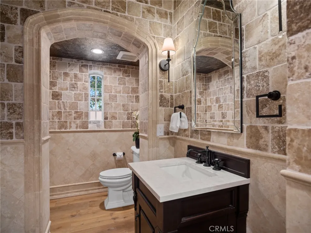 28 Via Coralle Newport Coast, CA 92657
