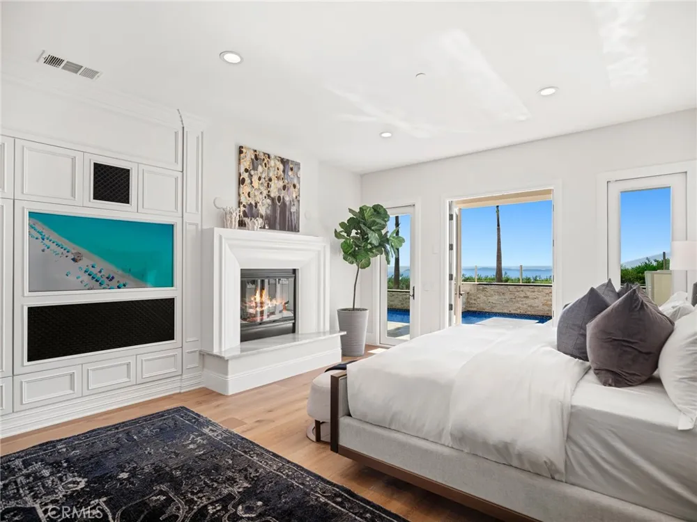 28 Via Coralle Newport Coast, CA 92657