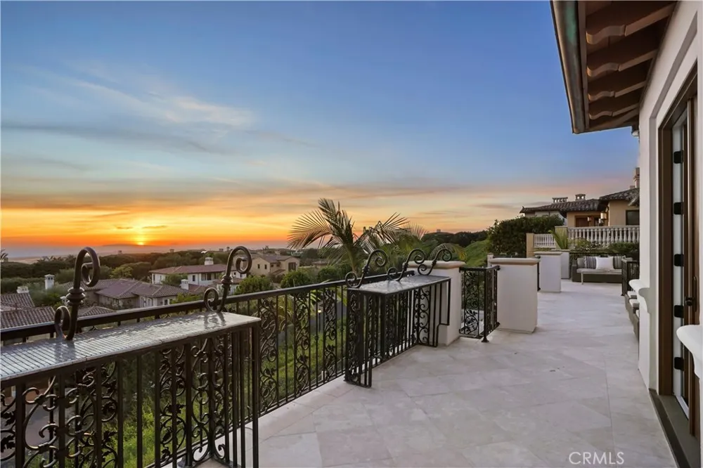 28 Via Coralle Newport Coast, CA 92657