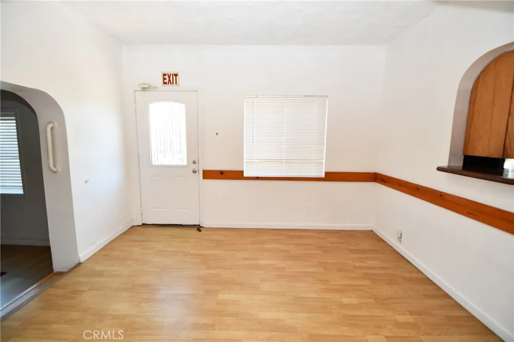 14103 Fonthill Avenue Hawthorne, CA 90250