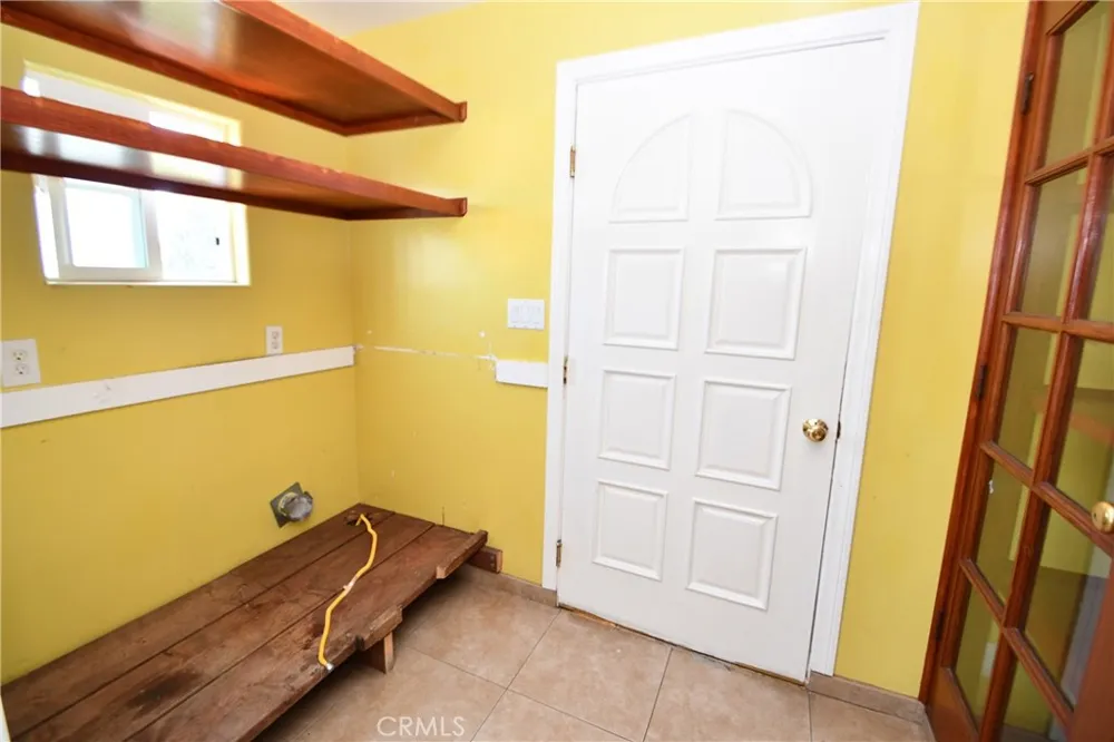 14103 Fonthill Avenue Hawthorne, CA 90250