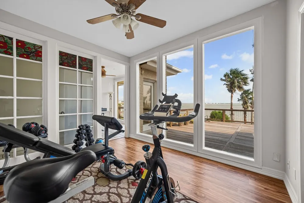 912 Waterview Portland, TX 78374
