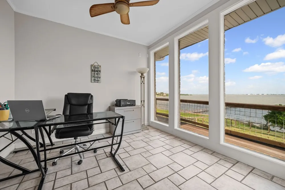 912 Waterview Portland, TX 78374