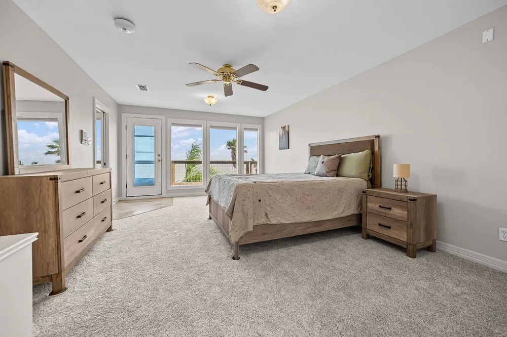 912 Waterview Portland, TX 78374
