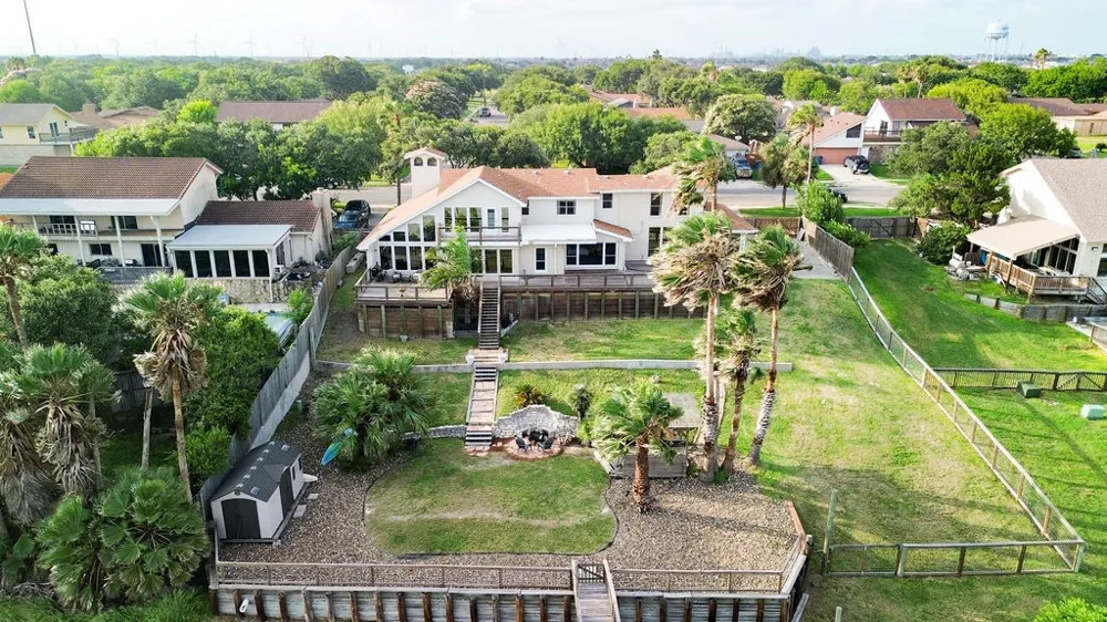 912 Waterview Portland, TX 78374