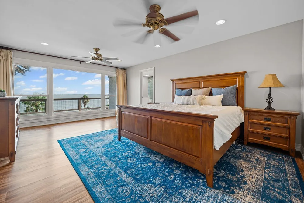 912 Waterview Portland, TX 78374