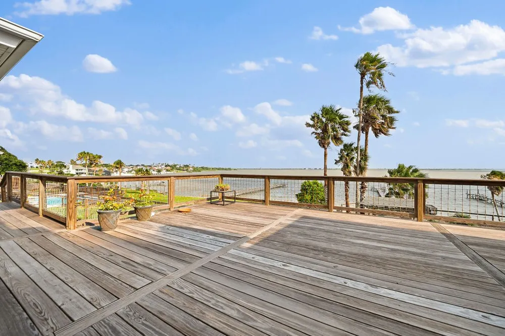 912 Waterview Portland, TX 78374